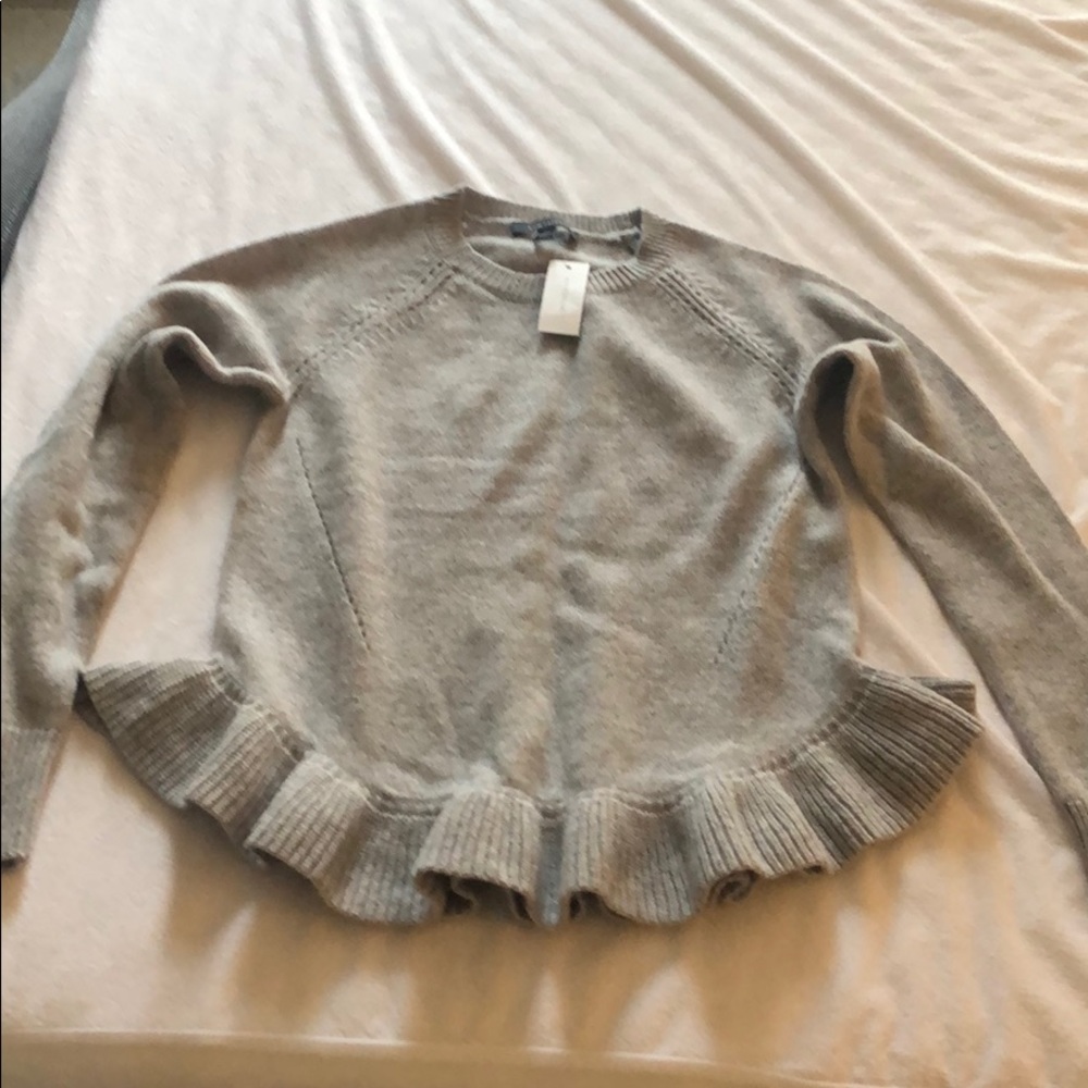✨NWT Ann Taylor gray sweater✨